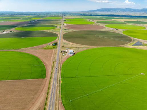 Pivot Central Valley: Advanced 500m Variable Rate Irrigation System (VRI) – Launching 2026