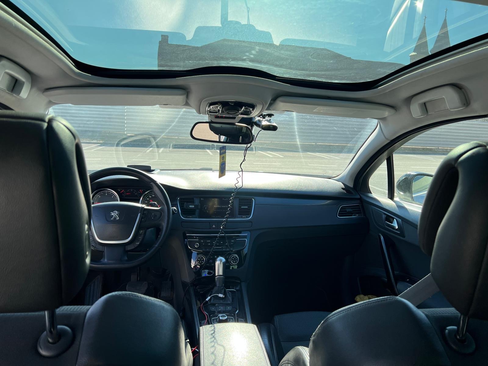 Discover the Ultimate Driving Experience with the 2012 Peugeot 508 SW – Stylish, Spacious, and Reliable