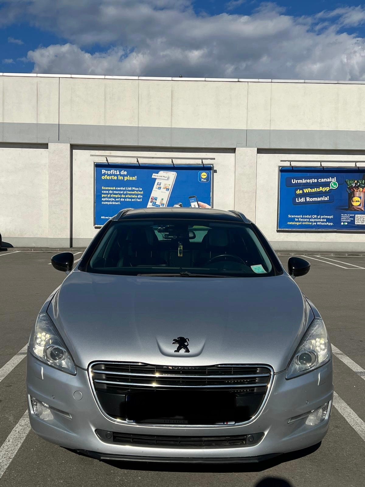 Discover the Ultimate Driving Experience with the 2012 Peugeot 508 SW – Stylish, Spacious, and Reliable